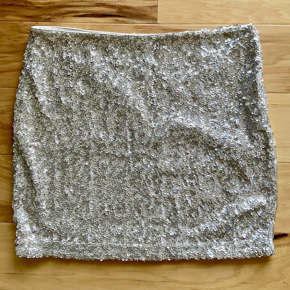 Forever 21 silver sequin skirt